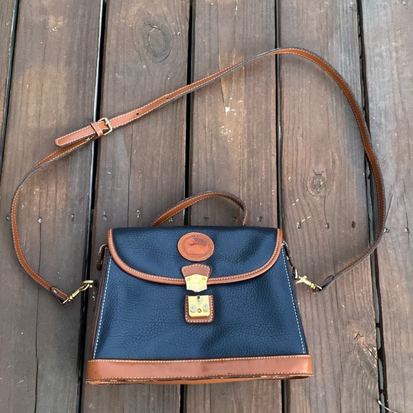 Vintage Navy Dooney and Burke Purse - Picture 2 of 9